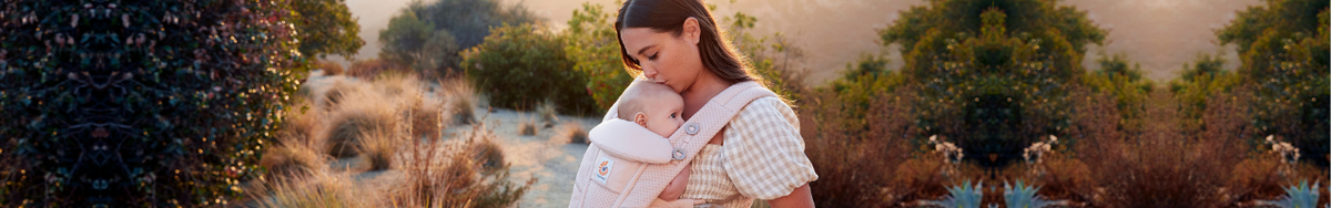 Ergobaby Bloom Connect