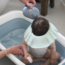 Load image into Gallery viewer, Beaba Silicone Bath Visor - Misty Green