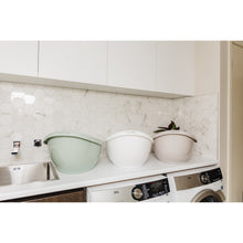 Load image into Gallery viewer, Bubble Cuddle Bath with Bath Seat - White