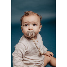 Load image into Gallery viewer, Suavinex Colour Essence Butterfly All Silicone SX Pro Soother 0-6 Months - Irish Cream