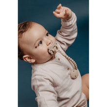 Load image into Gallery viewer, Suavinex Colour Essence Butterfly All Silicone SX Pro Soother 6-18 Months - Irish Cream