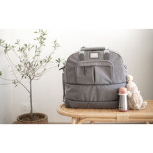 Load image into Gallery viewer, Beaba Amsterdam II Expandable travel changing bag - Heather Grey