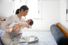 Load image into Gallery viewer, Ergobaby Alta Hip Seat Baby Carrier - Pearl Grey