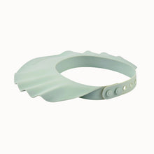 Load image into Gallery viewer, Beaba Silicone Bath Visor - Misty Green
