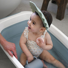 Load image into Gallery viewer, Beaba Silicone Bath Visor - Misty Green
