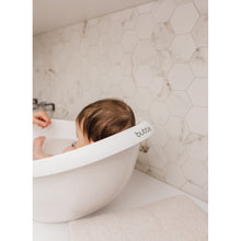 Load image into Gallery viewer, Bubble Cuddle Bath with Bath Seat - White
