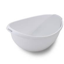 Load image into Gallery viewer, Bubble Cuddle Bath with Bath Seat - White
