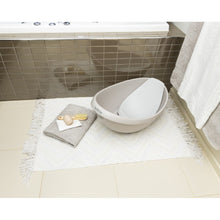 Load image into Gallery viewer, Bubble Cuddle Bath with Bath Seat - Taupe
