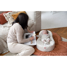 Load image into Gallery viewer, Red Castle Cocoonababy Nest - Linen Natural
