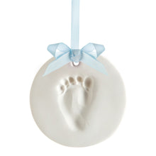 Load image into Gallery viewer, Pearhead Babyprints Keepsake Year Round (1)
