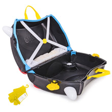 Load image into Gallery viewer, Trunki Ride on Luggage - Pedro Pirate (3)
